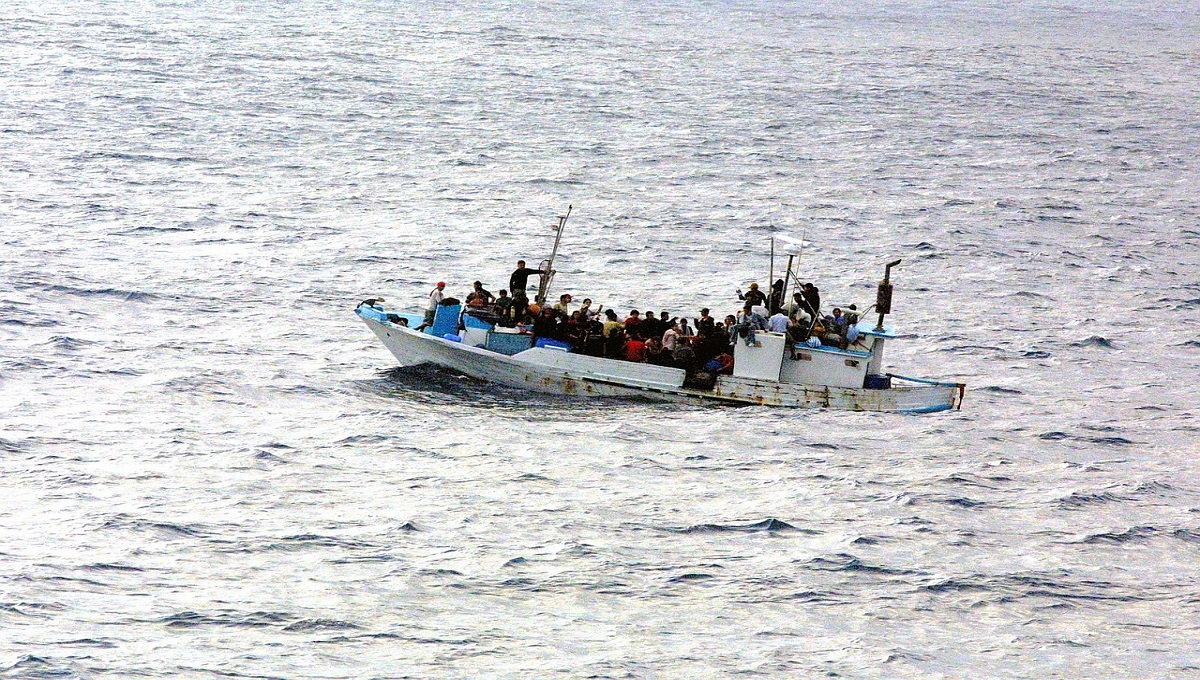 Pozzallo Due Navi Umanitarie Sbarcano In Sicilia Migranti Accolti