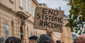 protesta contro il razzismo