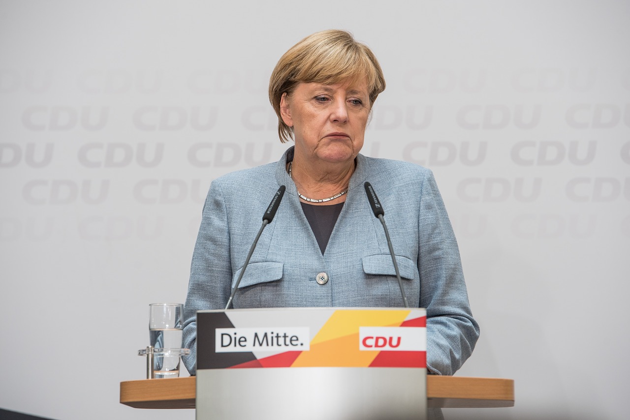 Angela Merkel: Mandat offiziell beendet