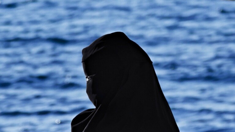 sharia-cos-la-legge-islamica-e-cosa-comporta-per-le-donne-zon