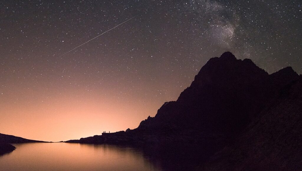 Notte Di San Lorenzo Canzone Notte di San Lorenzo: ecco le canzoni da ascoltare il 10 agosto - ZON