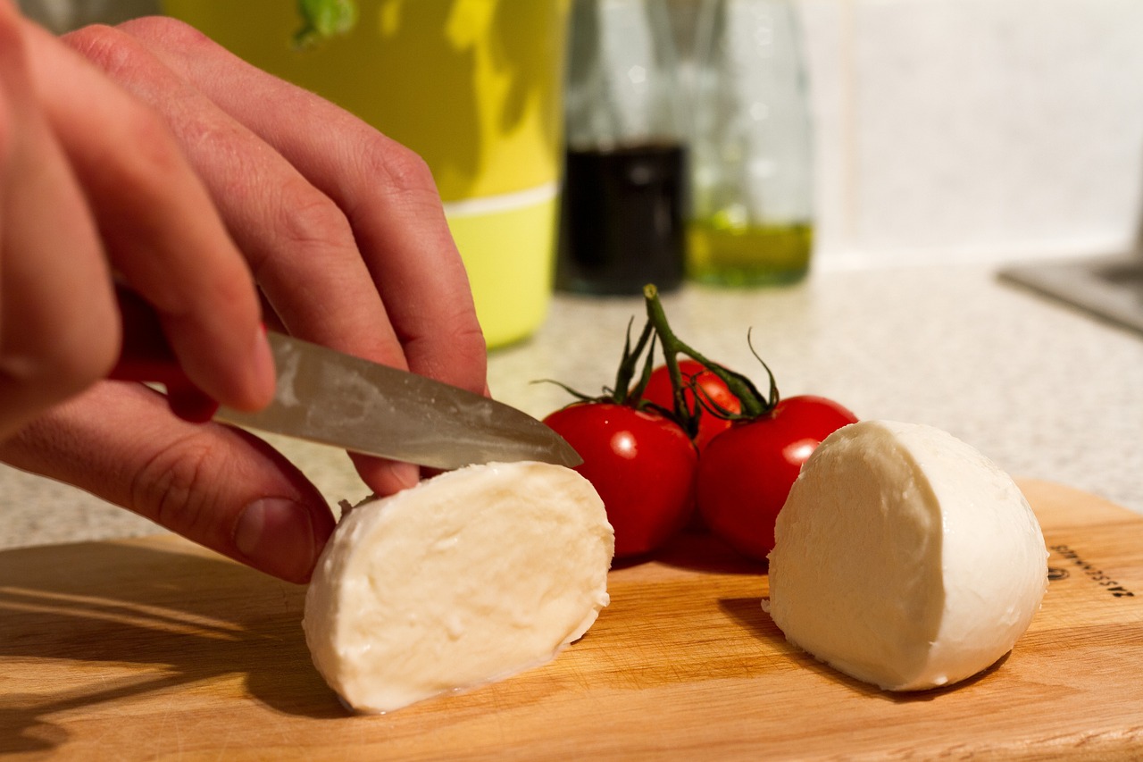Mozzarelle, quali sono le più vendute nei supermercati italiani? L’indagine di “Altroconsumo”