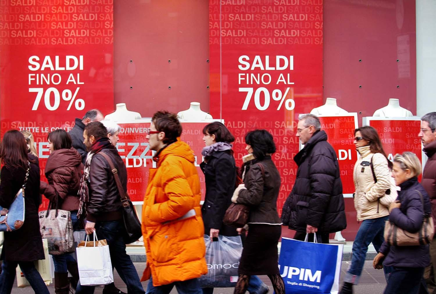 Al via i saldi invernali in Campania: speranze di rilancio per i commercianti salernitani