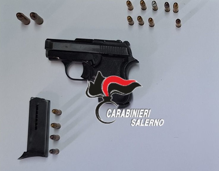 Capaccio Paestum, arrestato per detenzione illegale di arma clandestina