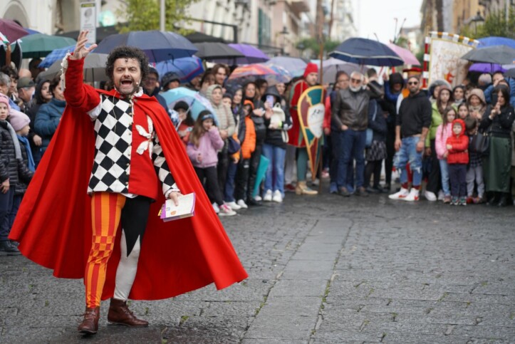 “Tra giullari e cantastorie”: torna la Fiera del Crocifisso Ritrovato nel centro storico di Salerno