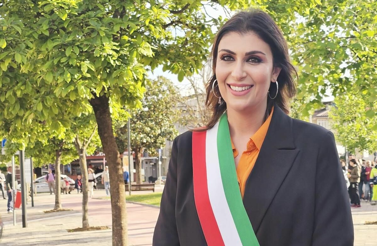 baronissi la sindaca anna petta io vittima di continui attacchi sessisti da parte del consigliere picarone da Zon.it baronissi la sindaca anna petta io vittima di continui attacchi sessisti da parte del consigliere picarone