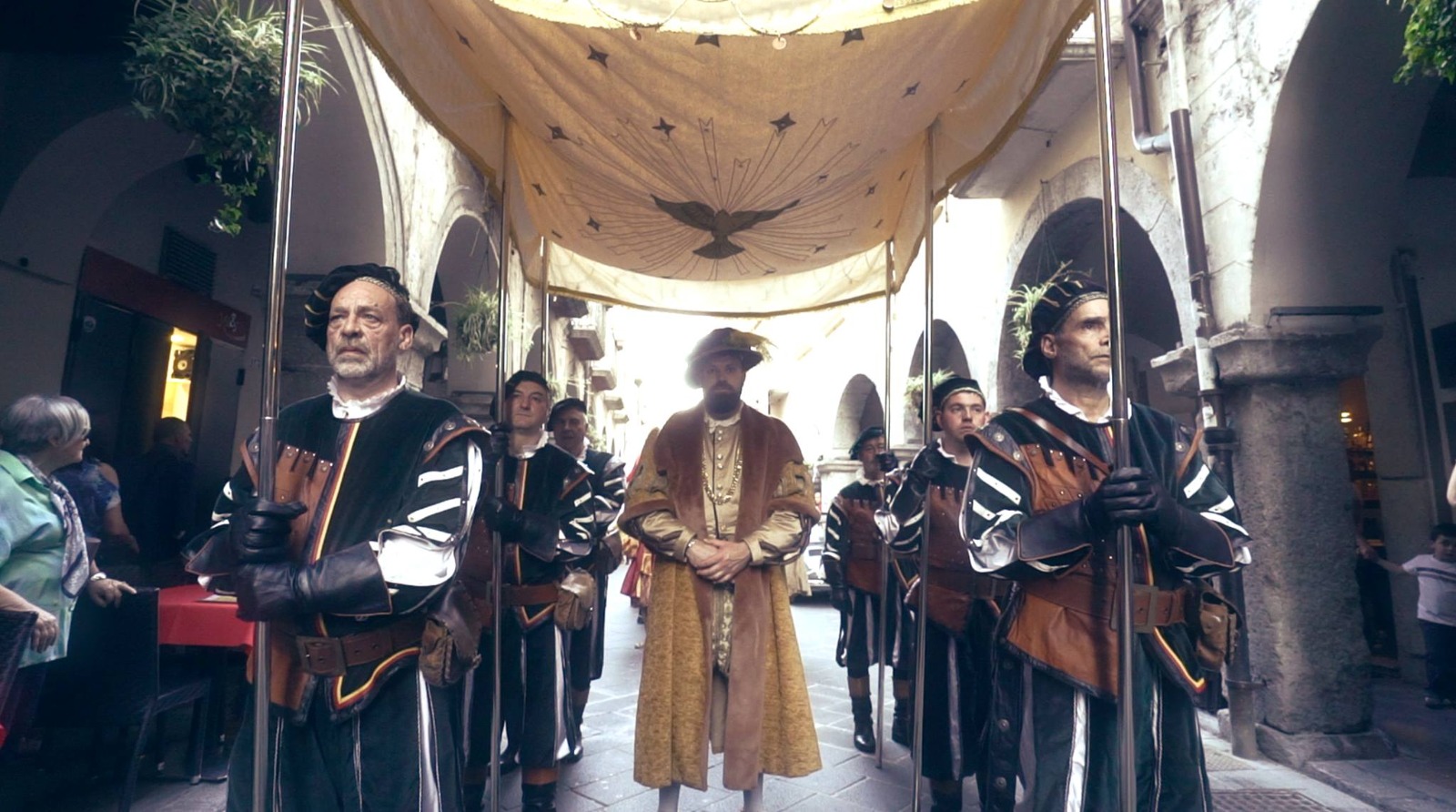 cava de tirreni conferenza stampa di presentazione del corteo imperiale di carlo v da Zon.it cava de tirreni conferenza stampa di presentazione del corteo imperiale di carlo v