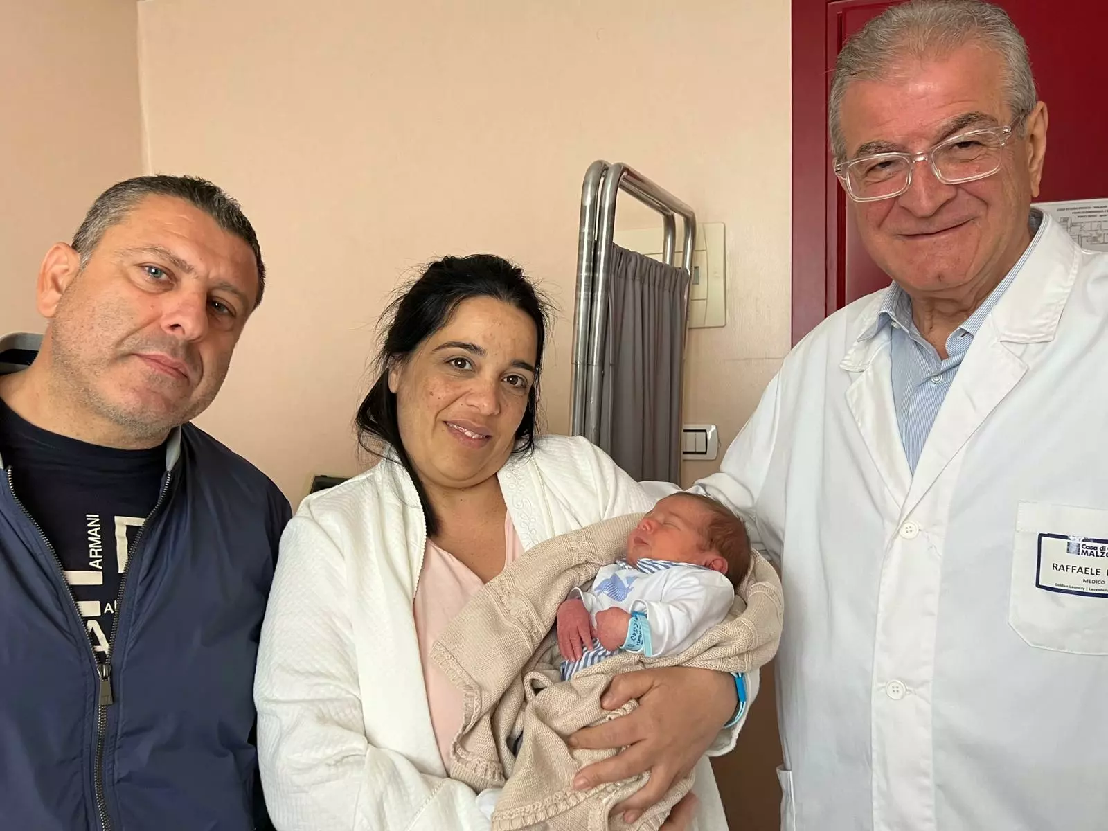 Battipaglia, finalmente mamma a 45 anni con fecondazione assistita dopo 15 anni e rimozione di 10 miomi uterini