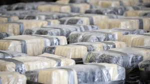 Maxi sequestro di cocaina ad Angri: 36 chili di droga, valore stimato 5 milioni di euro Maxi sequestro di cocaina ad Angri: 36 chili di droga, valore stimato 5 milioni di euro