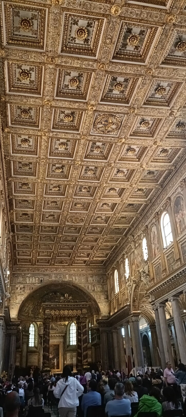 Bracigliano, il gruppo “Radici” in pellegrinaggio sulla tomba di Papa Francesco