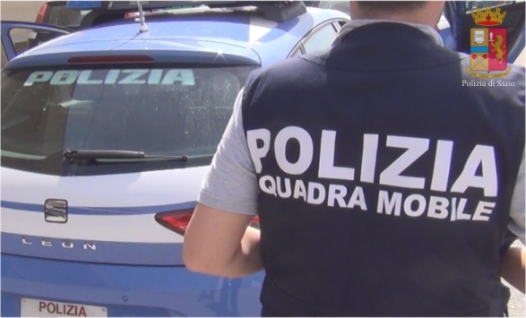 Salerno, viola i domiciliari: arrestato per furto e rapina sul lungomare Trieste Salerno, viola i domiciliari: arrestato per furto e rapina sul lungomare Trieste