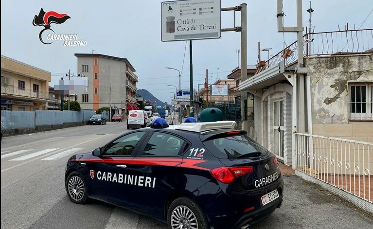 cava de8217 tirreni evade dai domiciliare e tenta di estorcere denaro