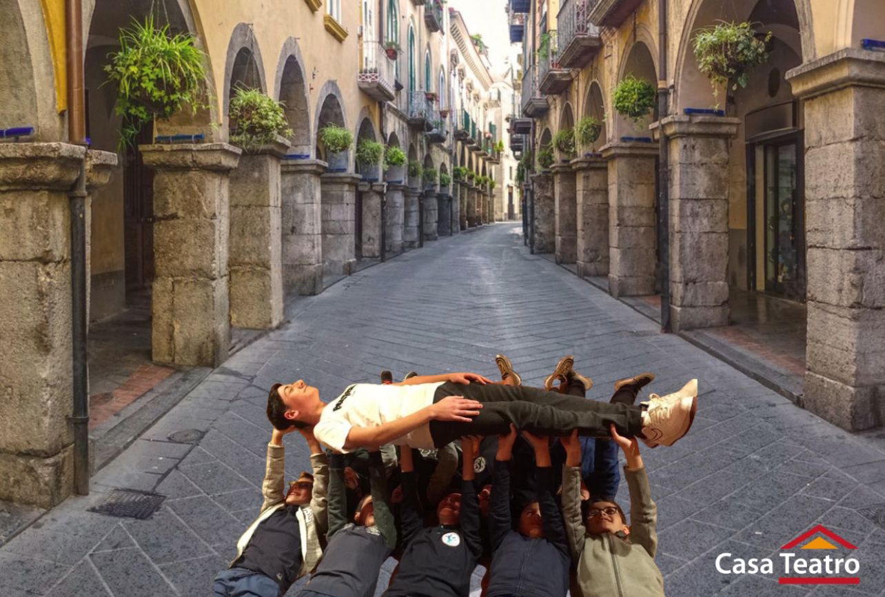 Cava de’ Tirreni, flashmob per la pace Cava de’ Tirreni, flashmob per la pace