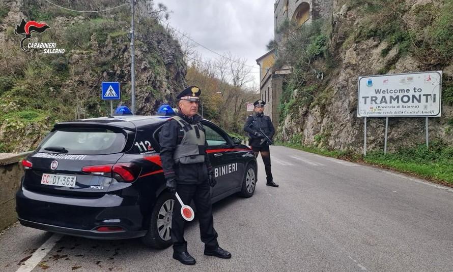 Tramonti, furti nelle centrali telefoniche: obbligo di dimora per tre indagati