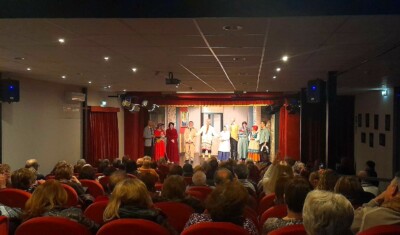 Al Teatro Arbostella “Il più felice dei tre”