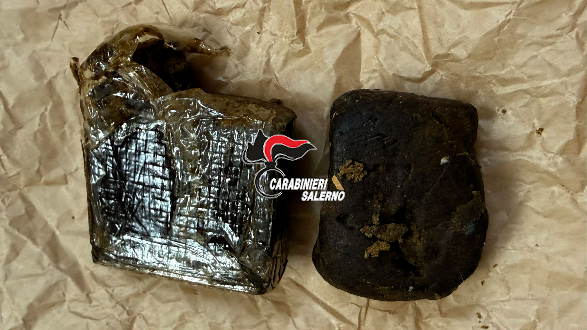 mercato san severino arrestato 41enne per droga sequestrati due panetti di hashish da Zon.it mercato san severino arrestato 41enne per droga sequestrati due panetti di hashish