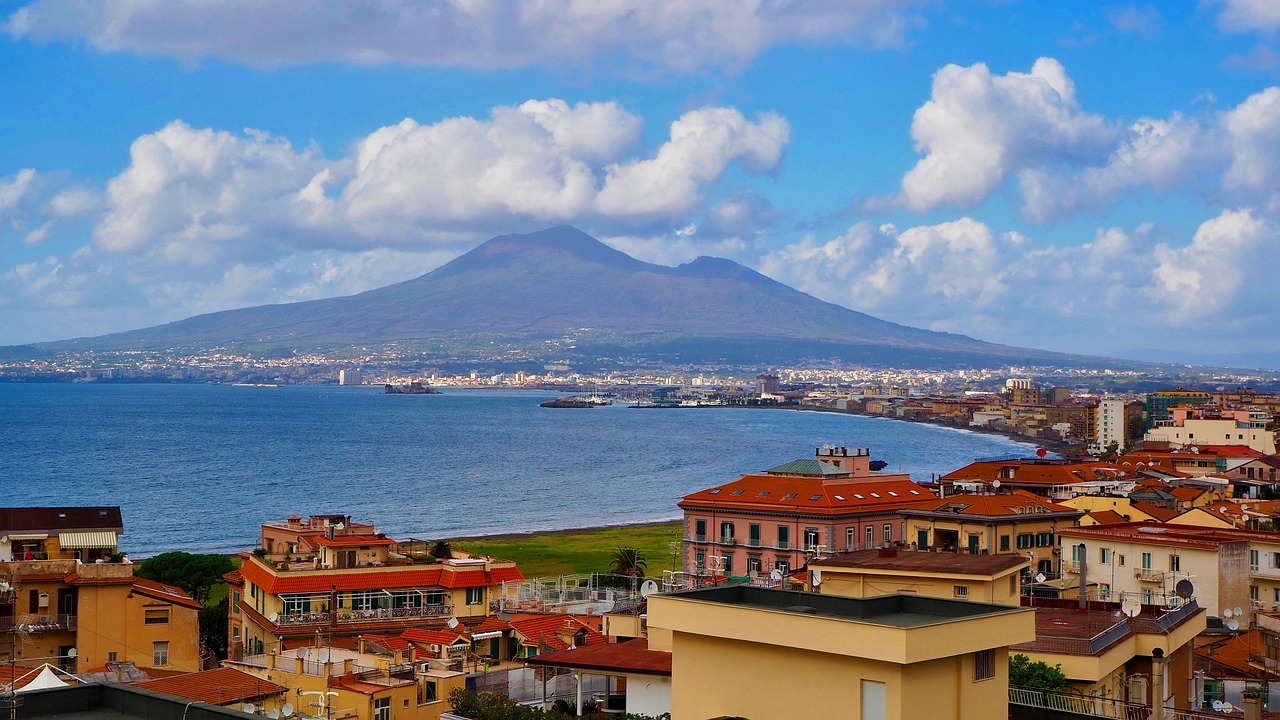 estate a napoli gli itinerari pi249 affascinanti e le soluzioni per vivere la citt224 in totale libert224 da Zon.it estate a napoli gli itinerari pi249 affascinanti e le soluzioni per vivere la citt224 in totale libert224
